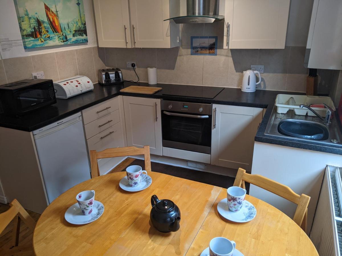 Endeavour Cottage Whitby Sleeps 6 Екстериор снимка