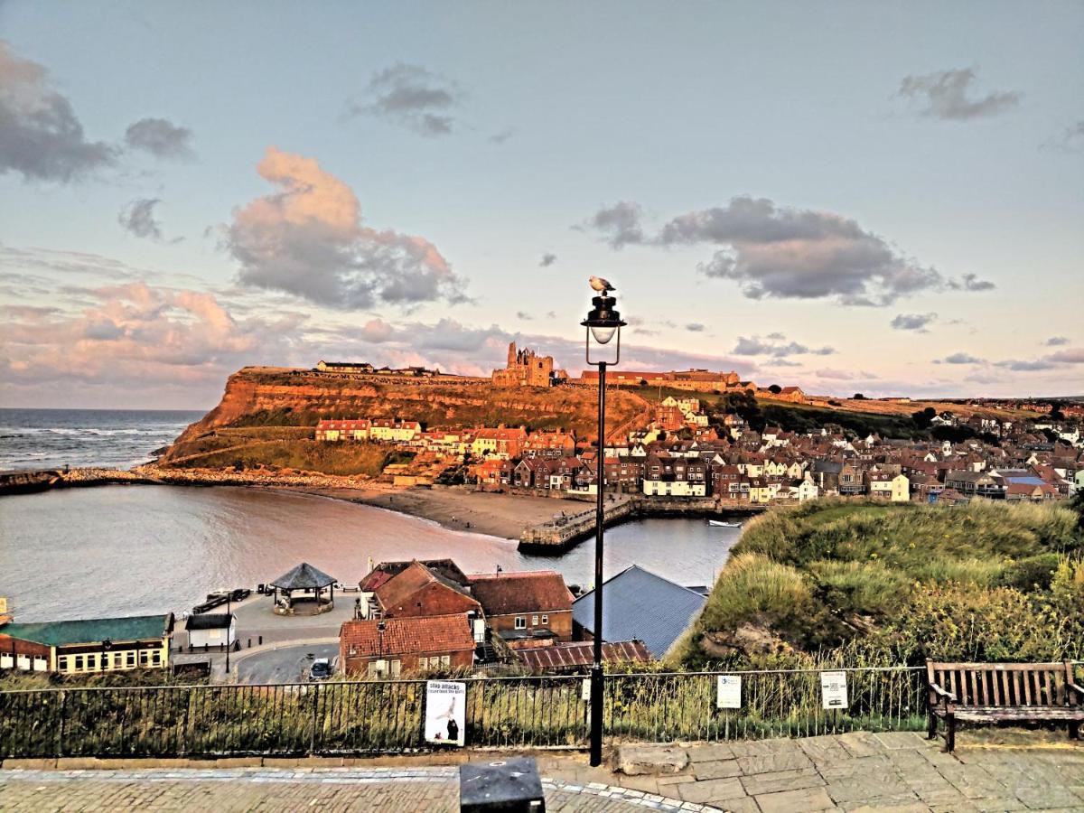 Endeavour Cottage Whitby Sleeps 6 Екстериор снимка